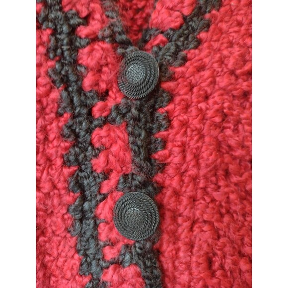 Vintage Handmade Red Black Crochet Wrap & Hat Set Fuzzy Acrylic Fringe - Picture 5 of 9